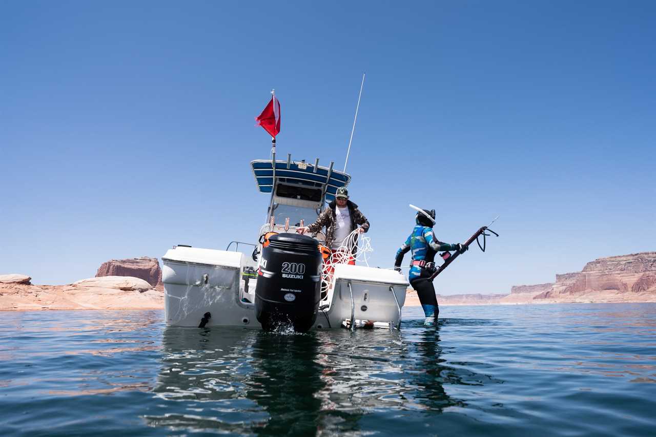 Spearfishing Lake Powell