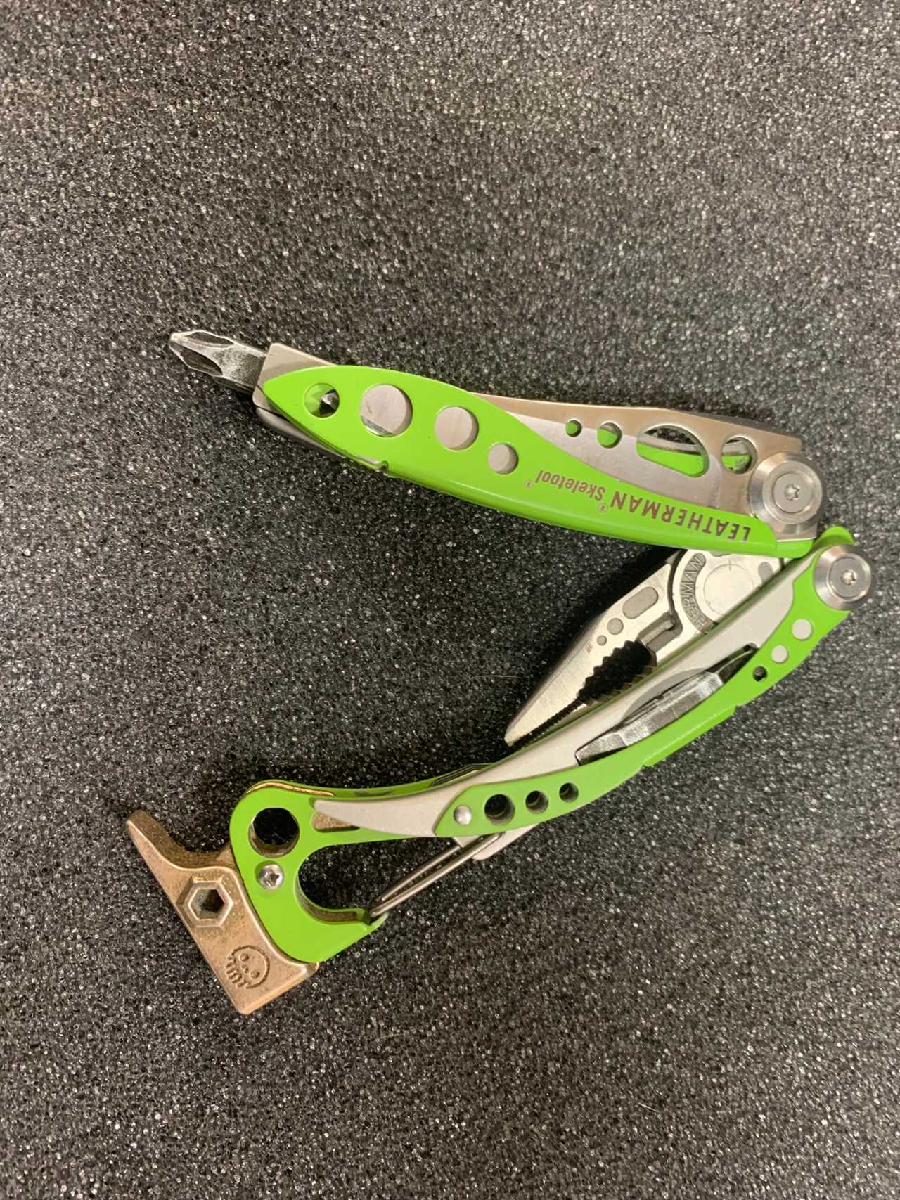 The Hammer/Jammer on a Leatherman Skeletool