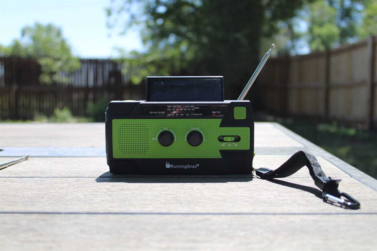 RunningSnail Emergency Crank Radio is the best portable emergency radio.