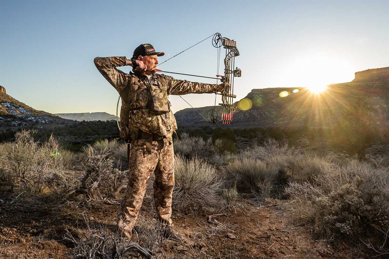 Drawing bow in Utah desert