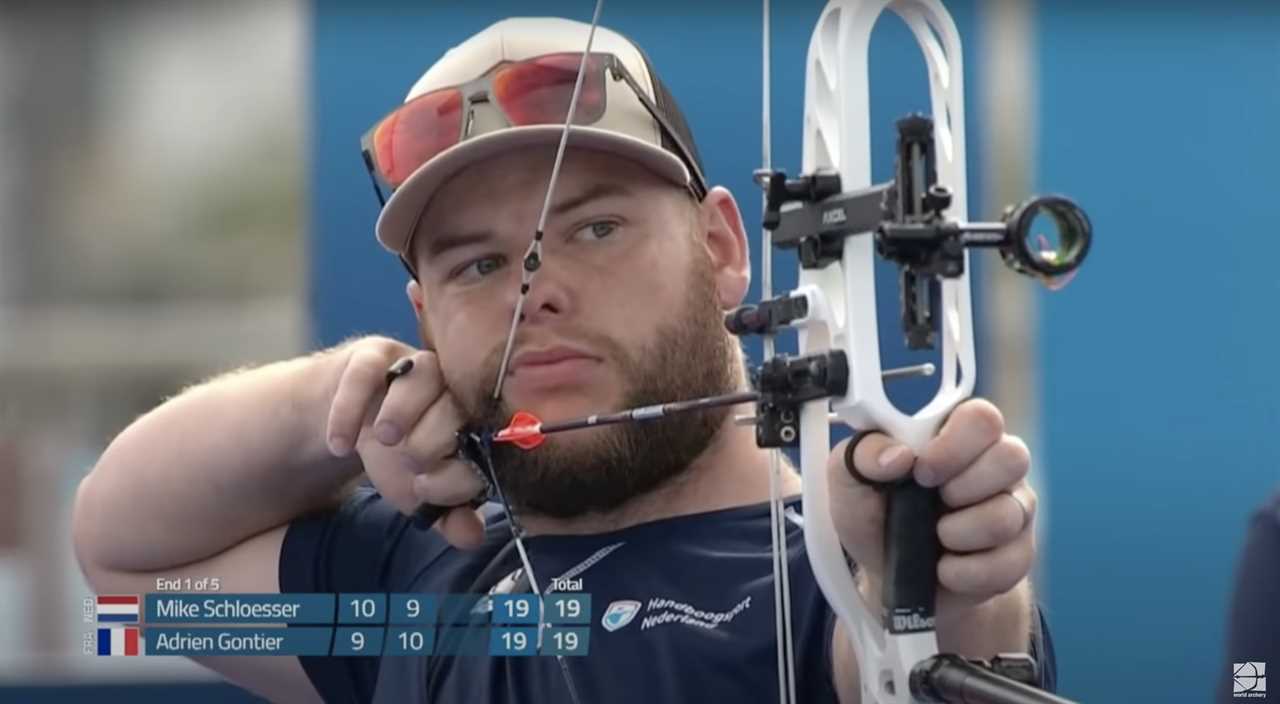 Mike Schloesser shooting in competition