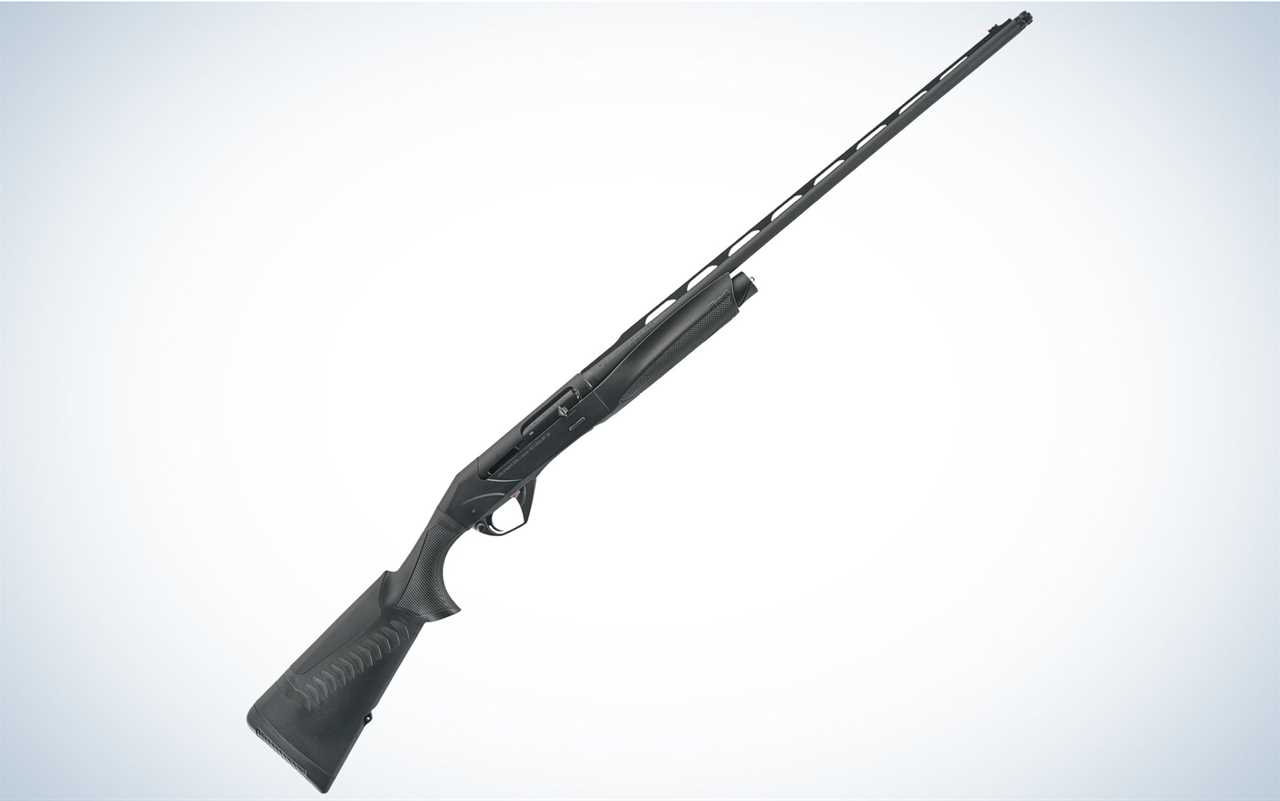 The 28 Gauge Benelli Super Black Eagle has a black finish.