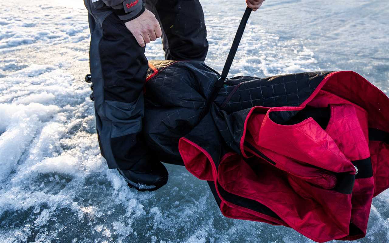 The Eskimo QuickFish 3i has attached cinch straps for easy storage.e