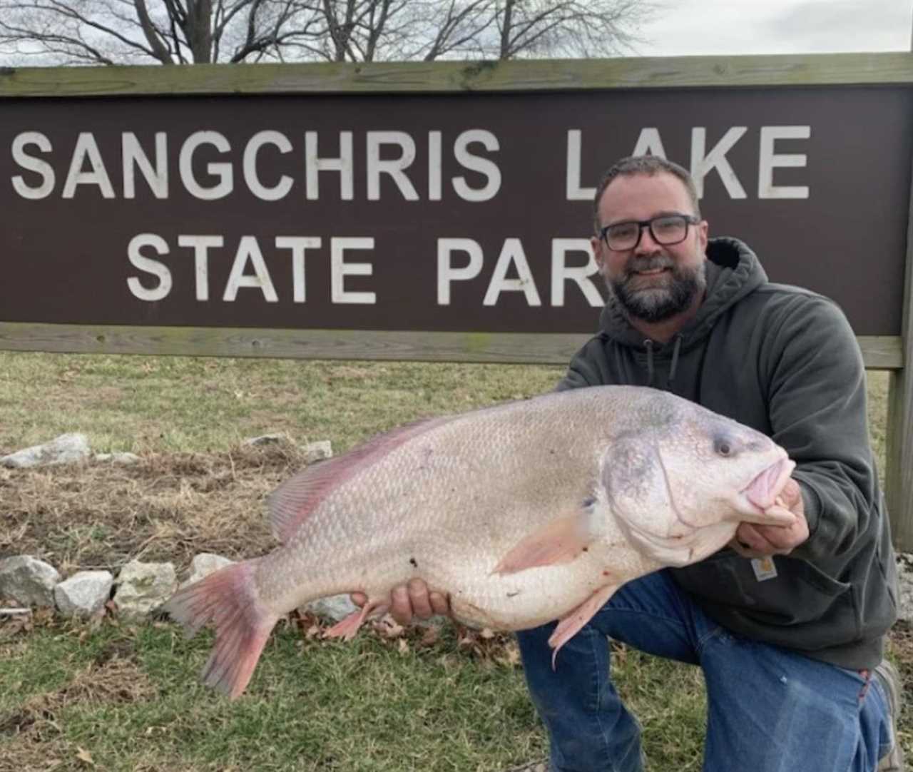 Bowfisherman Breaks Illinois State Record with a Big Freshwater Drum