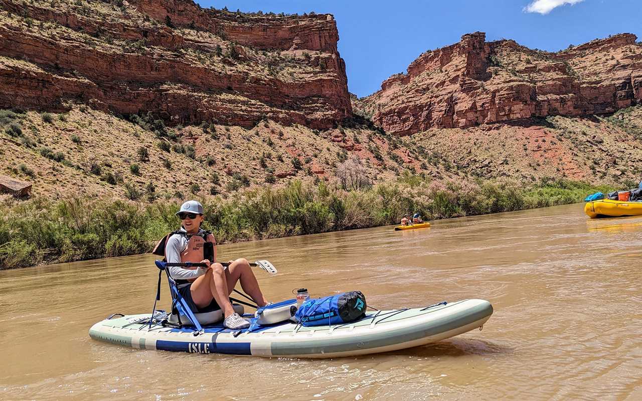 There is more than one way to ride the Isle Switch thanks to its included kayak seat and footrest.