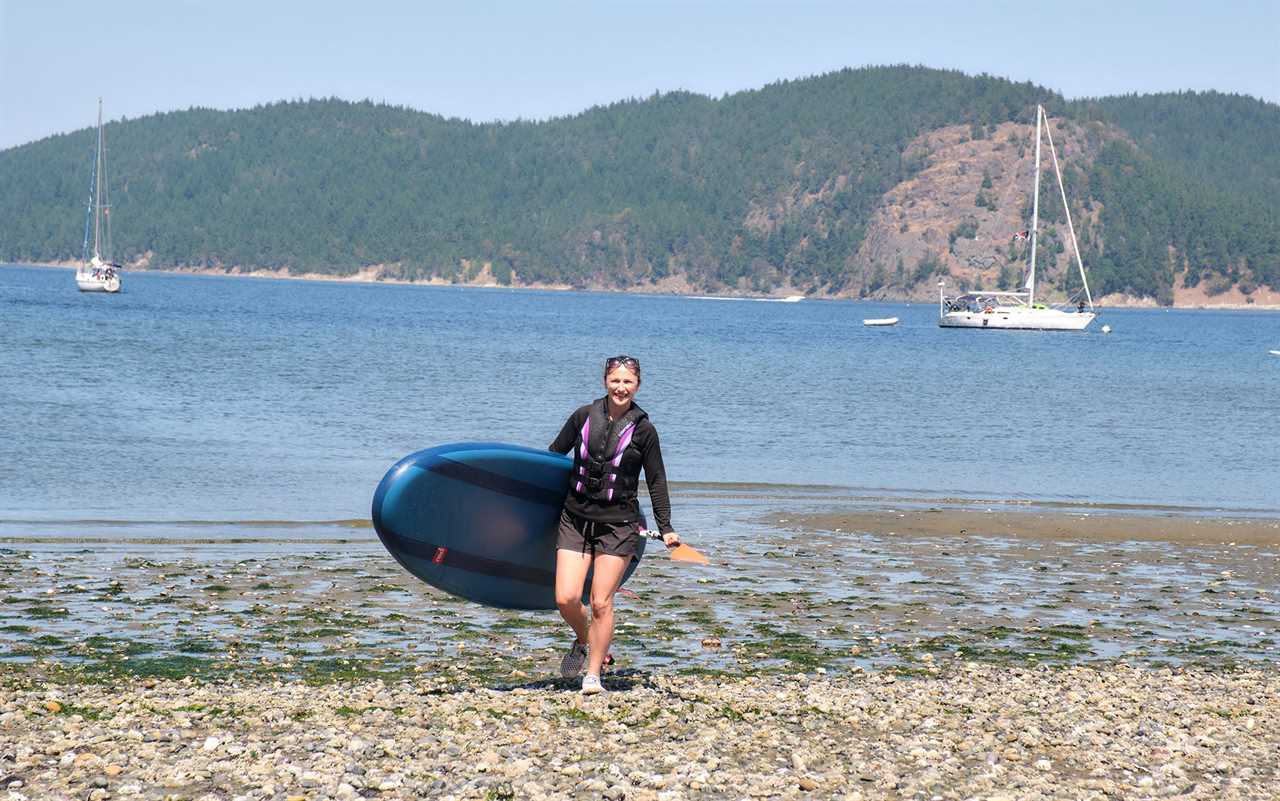 The Red Paddle Compact MSL Pact was easy to carry across slippery terrain while still handling well out in the open water.