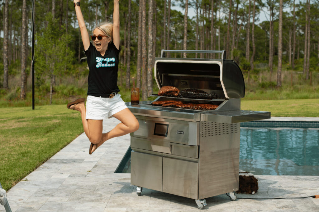 GrillGirl Robyn Lindars, GrillGirl, Coyote Outdoor Grills, Coyote Pellet Grill