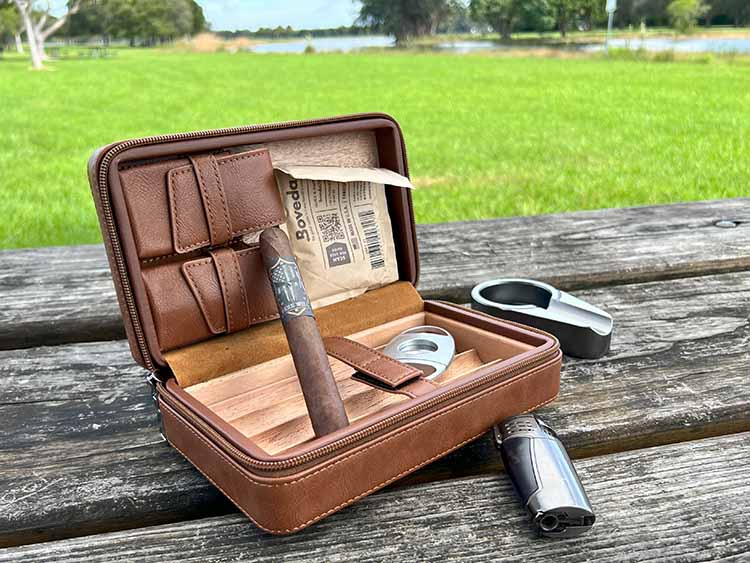 Free Will Cigar In Cigar Case with Lighter