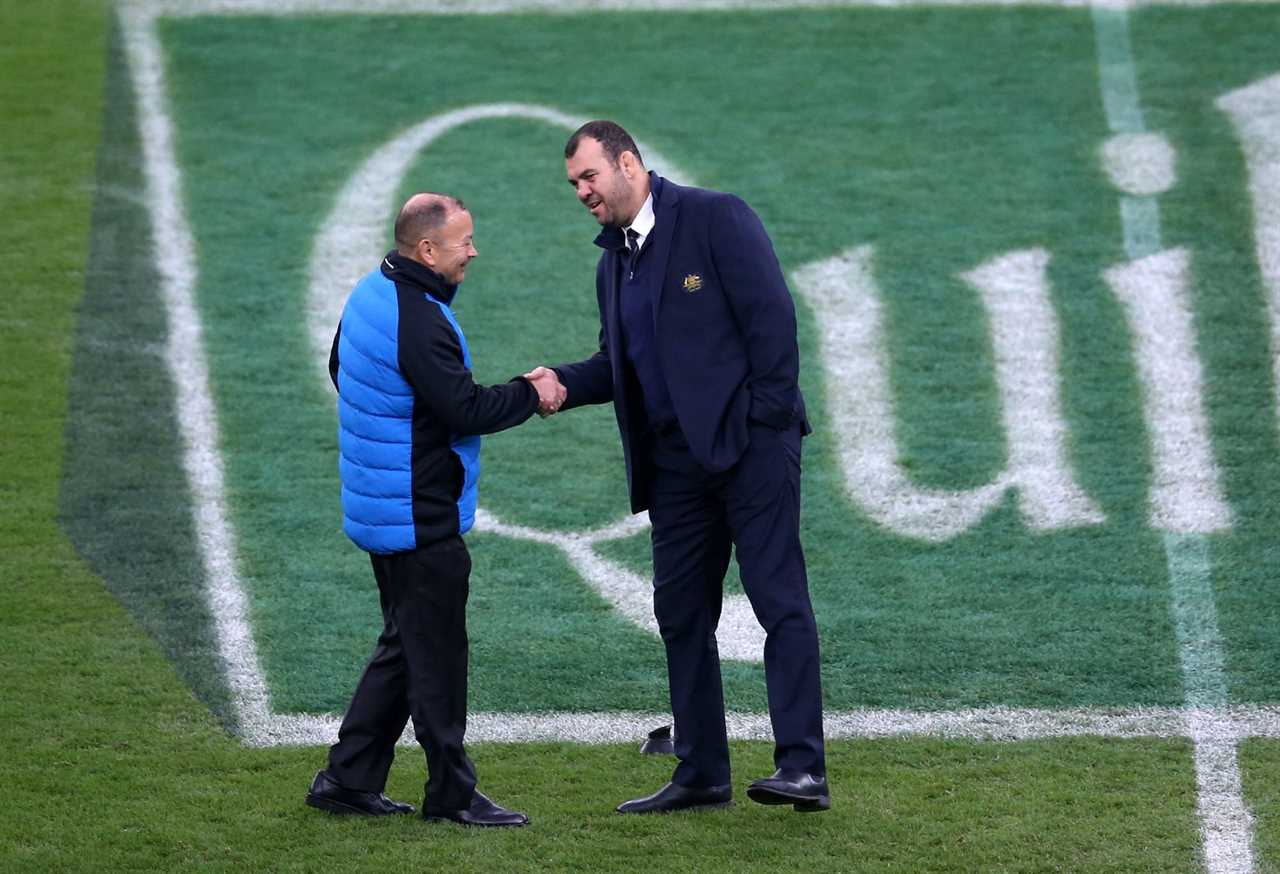 Eddie Jones head coach of England and Michael Cheika (R) head coach of Australia shake hands before the Quilter International match between England and Australia at Twickenham Stadium on November 24, 2018 in London, United Kingdom. (Photo by Steve Bardens - RFU/The RFU Collection via Getty Imagesges)