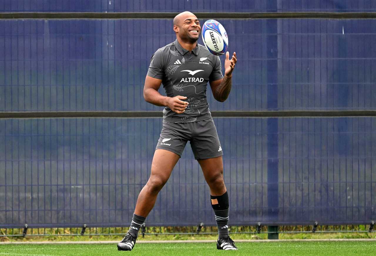 Mark Telea of the All Blacks runs through drills during a New Zealand All Blacks training session at INSEP training grounds on October 12, 2023 in Paris, France. (Photo by Hannah Peters/Getty Images)