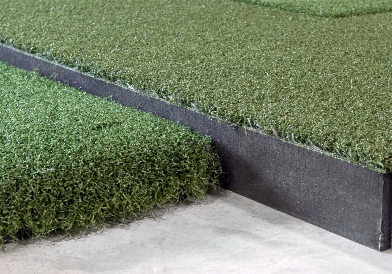 The SIGPRO Soft golf hitting mat