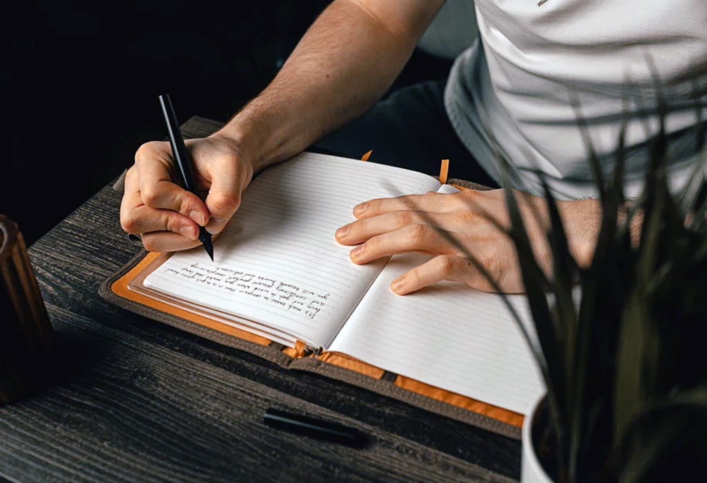 8 Reasons Every Man Needs A Journal