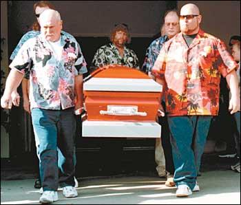 Lockeford man's funeral features hot rods, Hawaiian shirts