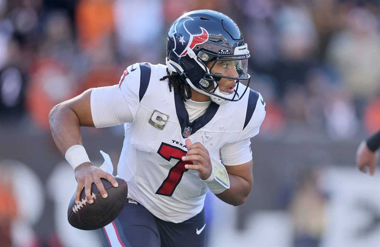 C.J. Stroud #7 of the Houston Texans against the Cincinnati Bengals at Paycor Stadium on November 12, 2023 in Cincinnati, Ohio
