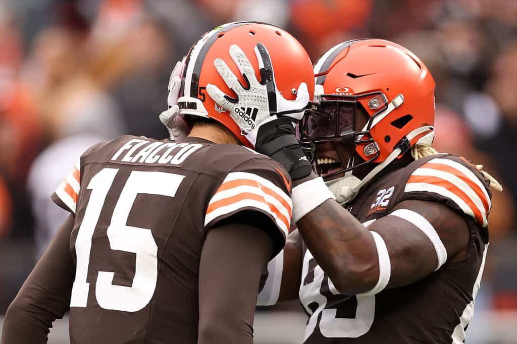 Joe Flacco #15 of the Cleveland Browns and David Njoku #85 of the Cleveland Browns celebrate a touchdown during the first quarter against the Jacksonville Jaguars at Cleveland Browns Stadium on December 10, 2023 in Cleveland, Ohio.