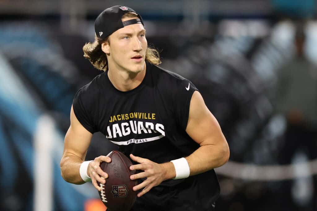 JACKSONVILLE, FLORIDA - DECEMBER 17: Trevor Lawrence #16 of the Jacksonville Jaguars warms up before the game against the Baltimore Ravens at EverBank Stadium on December 17, 2023 in Jacksonville, Florida