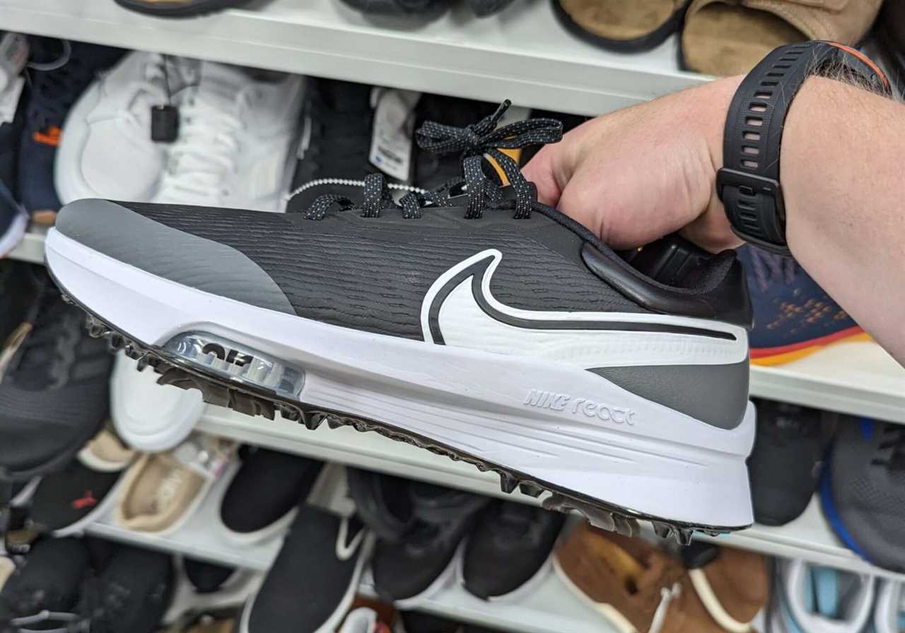 How to Make Money Flipping Golf Gear