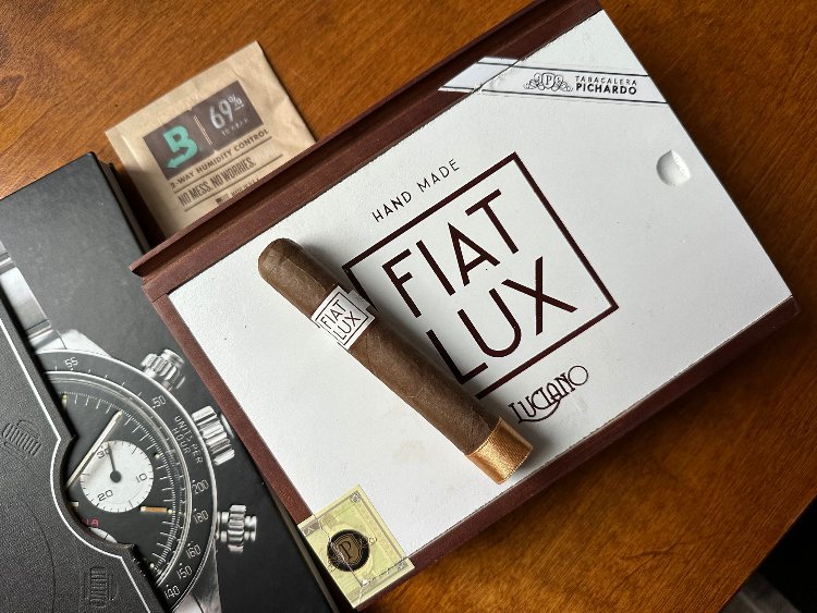 Luciano Cigars Fiat Lux Review