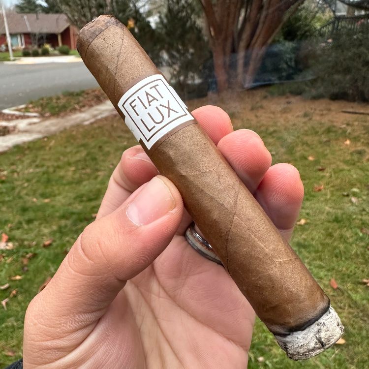 Fiat Lux Cigar By Luciano Smoking Review