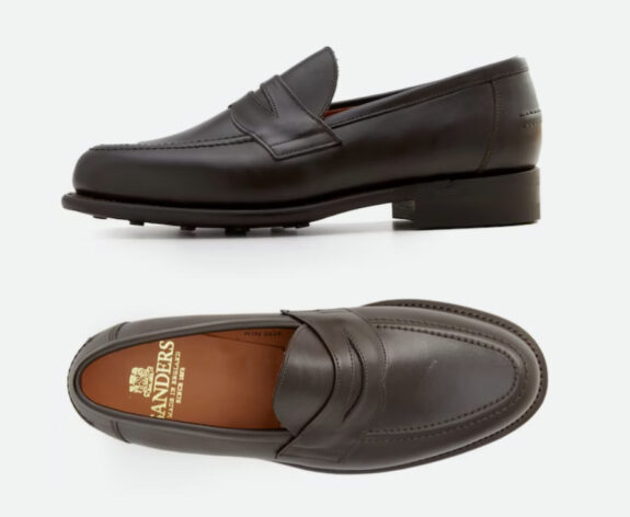 Sanders Chukkas