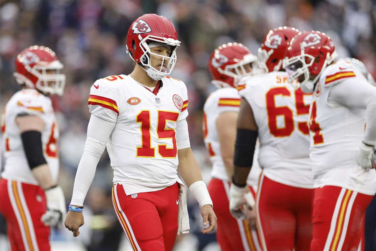 FOXBOROUGH, MASSACHUSETTS - DECEMBER 17: Patrick Mahomes #15 of the Kansas City Chiefs looks on during the game against the New England Patriots at Gillette Stadium on December 17, 2023 in Foxborough, Massachusetts