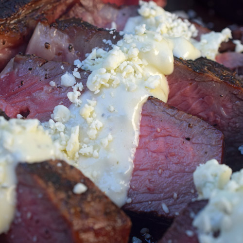 Gorgonzola and Roasted Garlic Sauce for Steaks