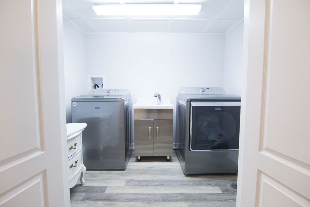 Basement laundry room in Etobicoke