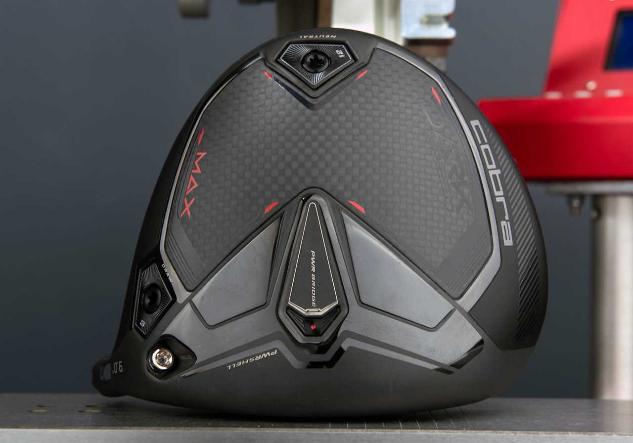 COBRA DARKSPEED Max Drivers feature heel to weighting so you can choose between Max forgiveness and slice correction.
