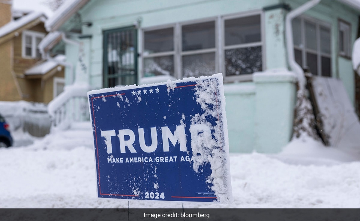 Signage in support of Trump in Des Moines, Iowa, on Jan. 9. 