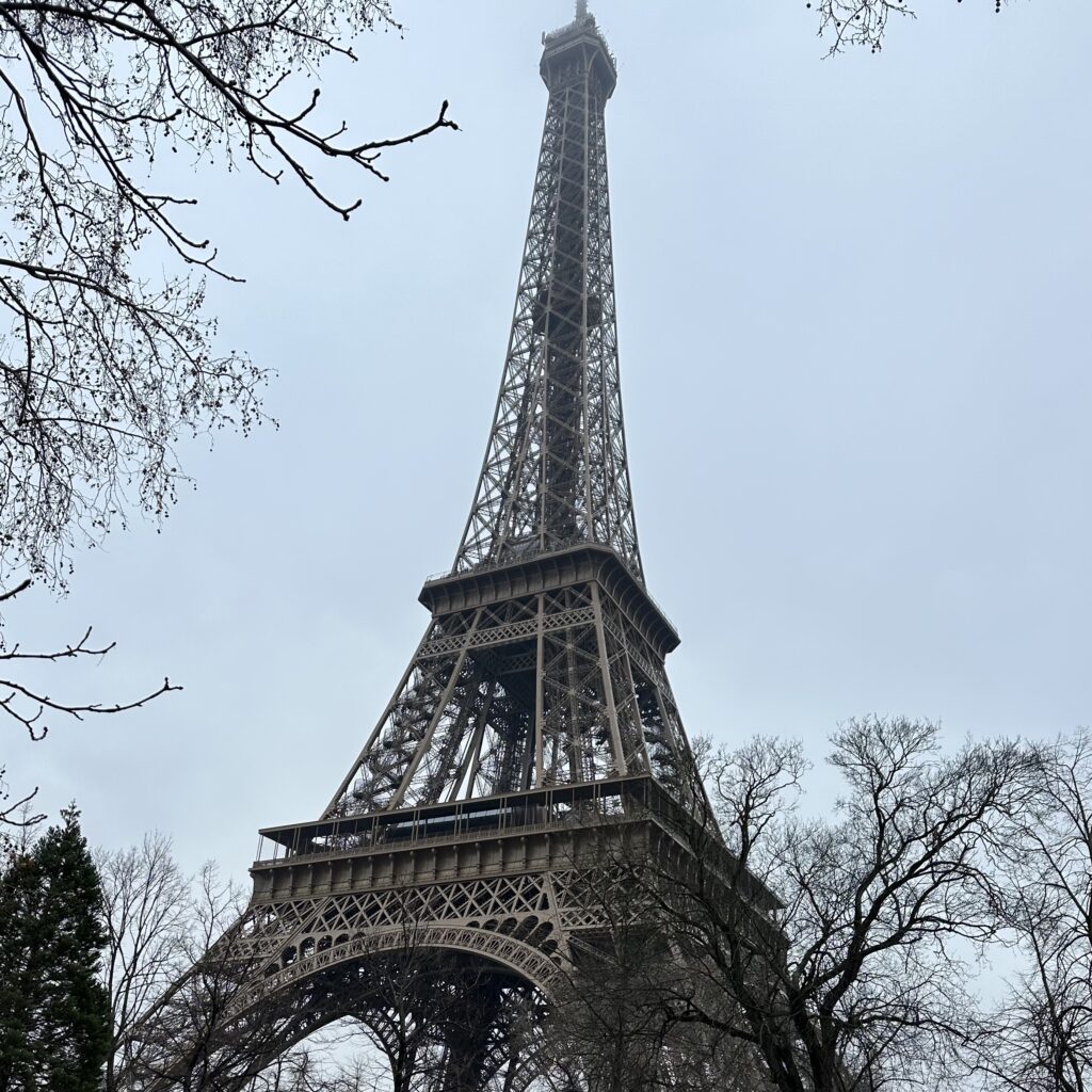 Paris Travel Guide