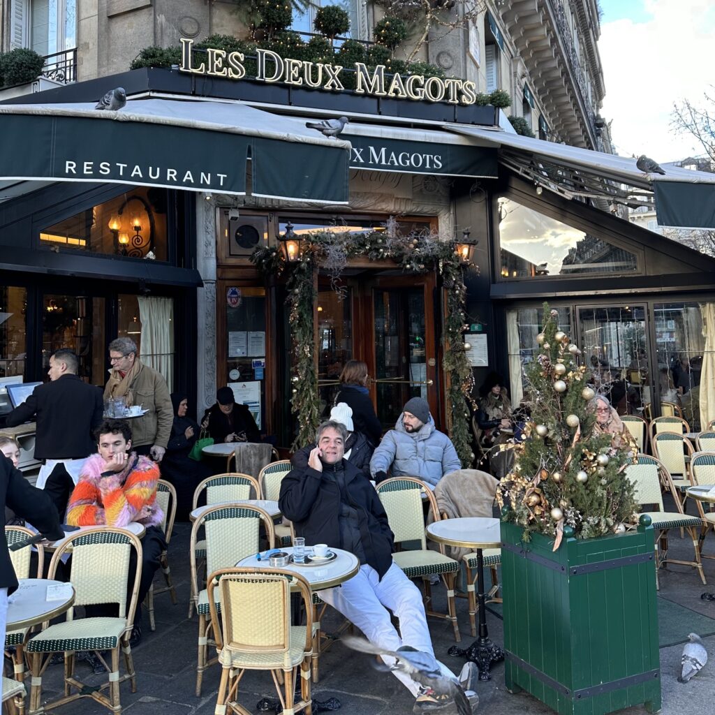 Paris Travel Guide