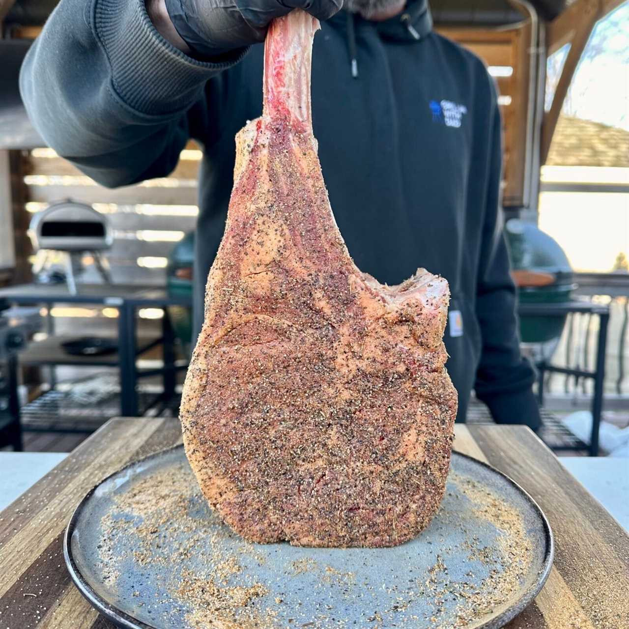 Seasoned Tomahawk Steak