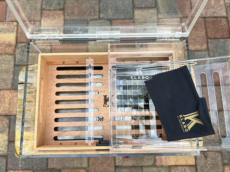 Acrylic Trays Inside Felix Pro Humidor