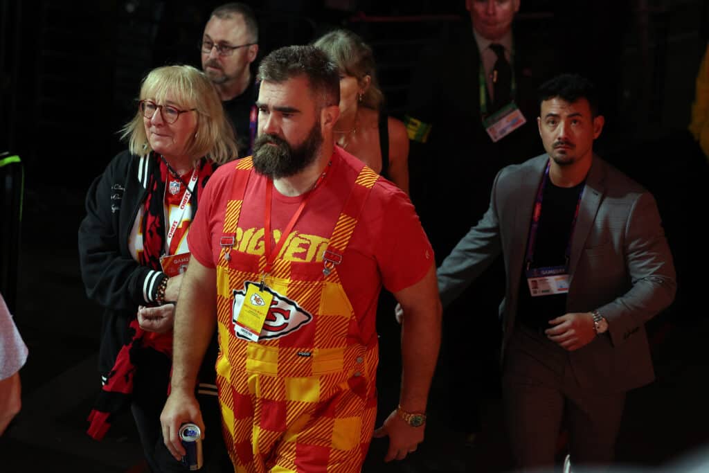 LAS VEGAS, NEVADA - FEBRUARY 11: Jason Kelce, Donna Kelce and Taylor swift celebrate after the Kansas City Chiefs defeated the San Francisco 49ers during Super Bowl LVIII at Allegiant Stadium on February 11, 2024 in Las Vegas, Nevada.  The Chiefs defeated the 49ers 25-22 in overtime.