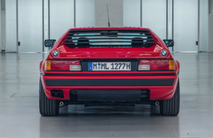 8 Retro Supercars Any Petrolhead Should Know