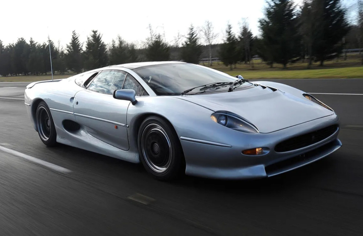 8 Retro Supercars Any Petrolhead Should Know