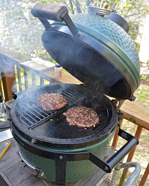 Burgers on the mini-max