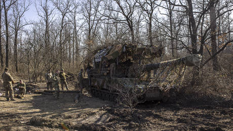 FILE PHOTO: Italian M109 self-propelled howitzer is seen close to Kherson frontline, March 15, 2024