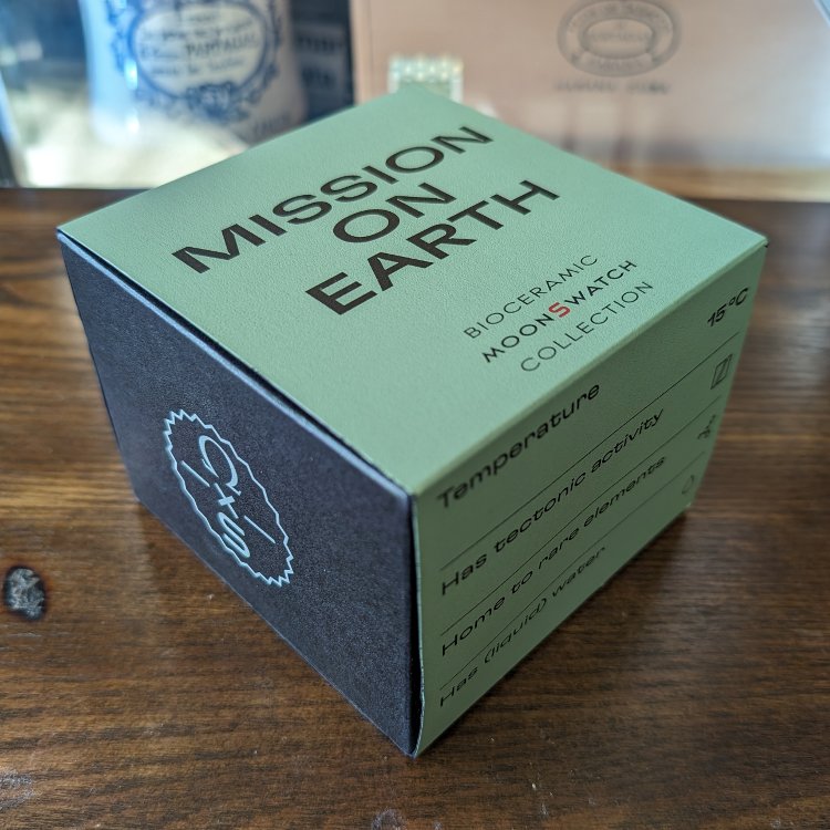 Omega Swatch Moonswatch Mission Earth Box