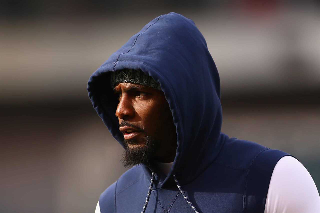 Wide receiver Dez Bryant #88 of the Dallas Cowboys looks on during warmups before playing against the Philadelphia Eagles at Lincoln Financial Field on December 31, 2017 in Philadelphia, Pennsylvania.