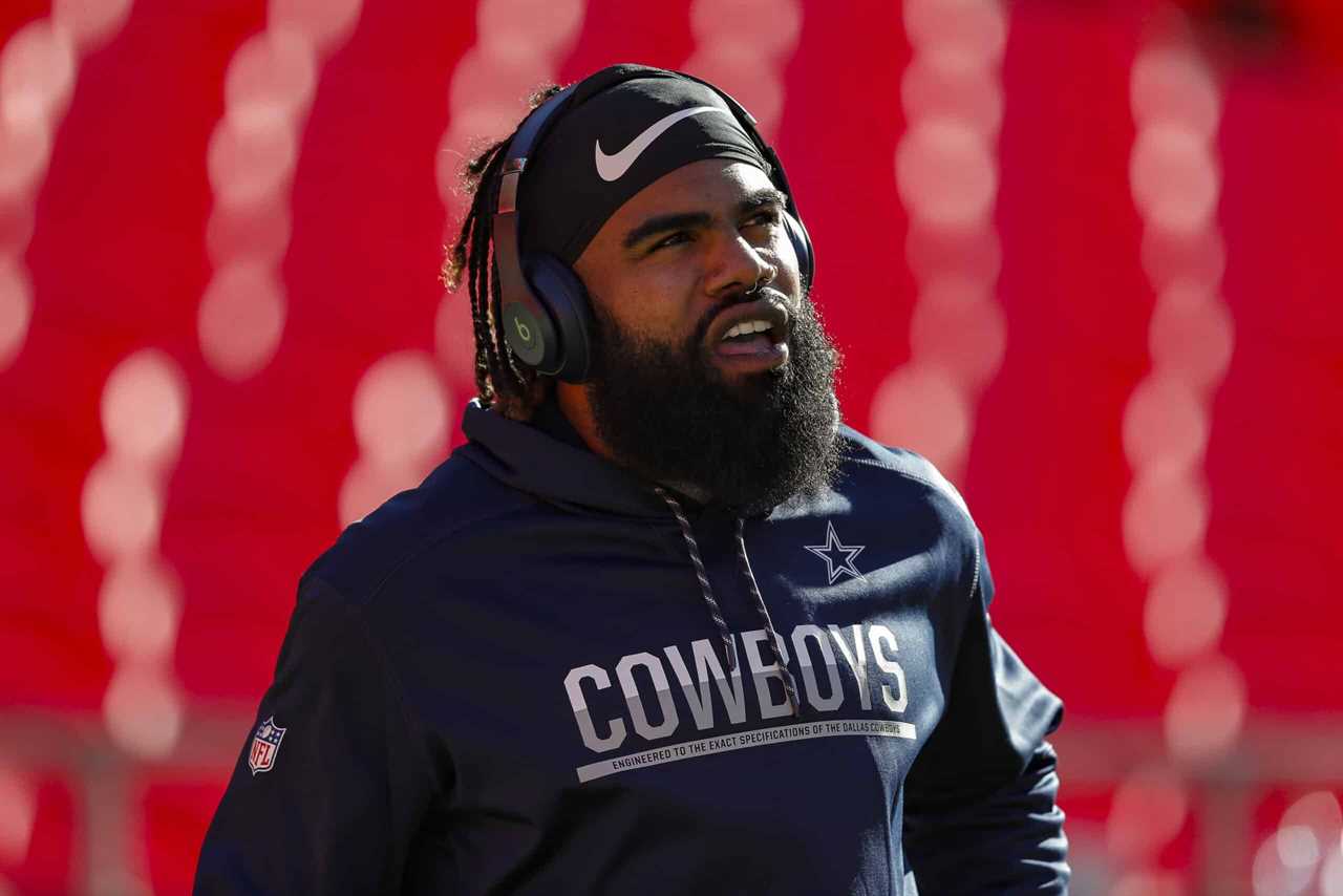 Ezekiel Elliott #21 of the Dallas Cowboys walks the field prior to the game between the Kansas City Chiefs and the Dallas Cowboys at Arrowhead Stadium on November 21, 2021 in Kansas City, Missouri.