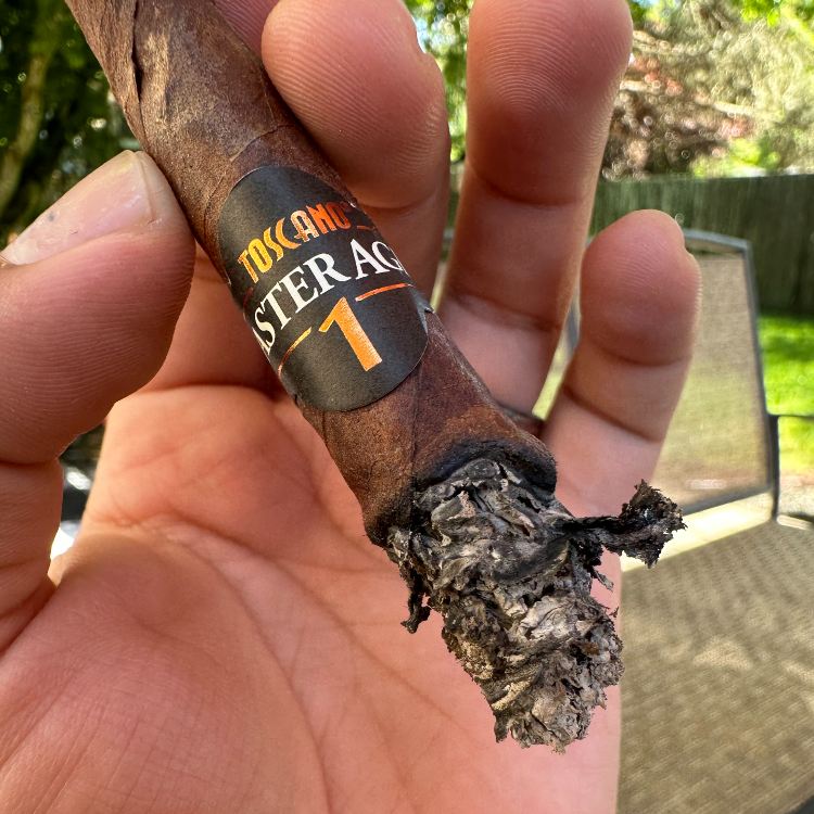 Master Aged 1 by Toscano Cigar Review