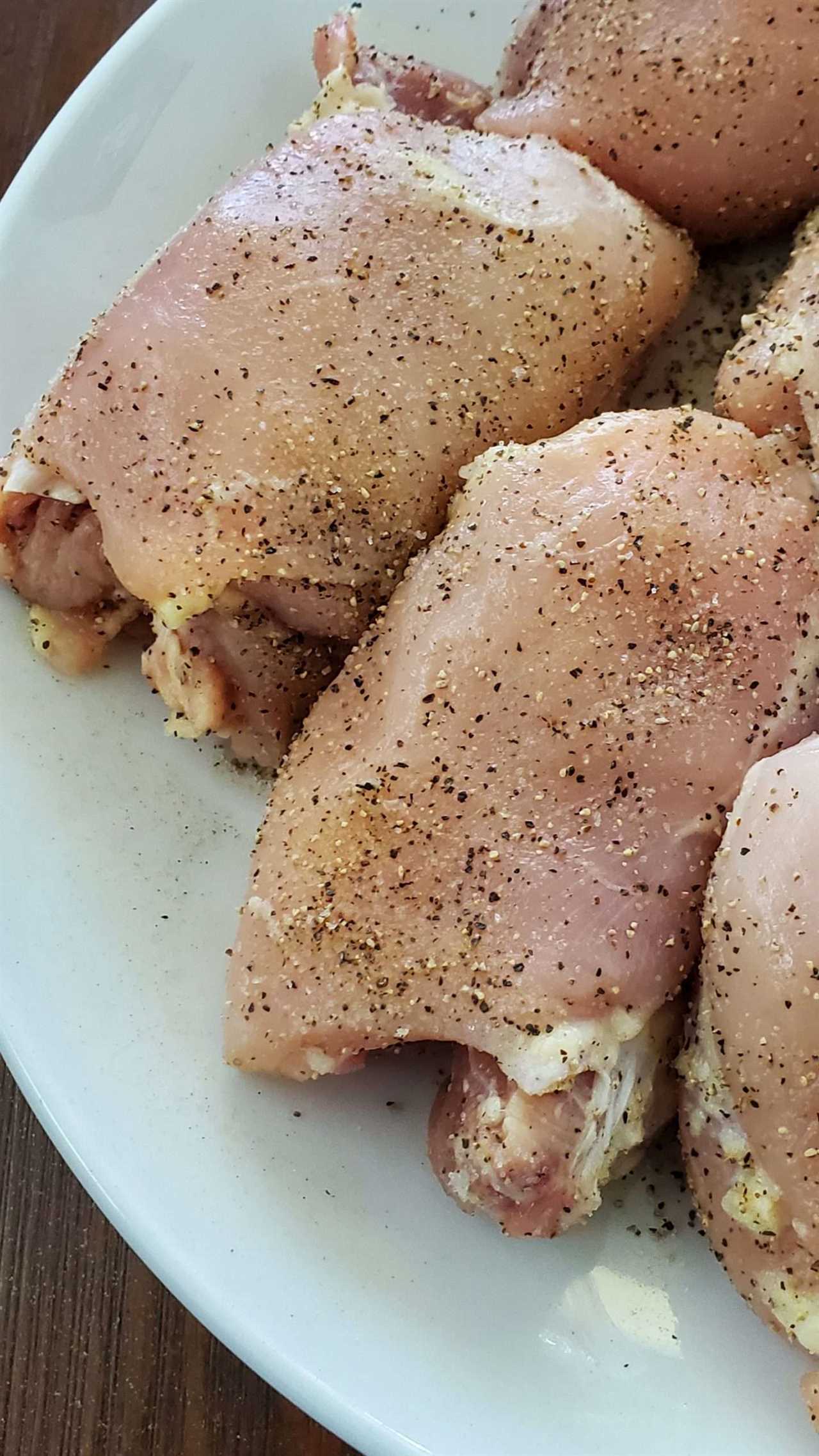 seasoned boneless chicken thighs