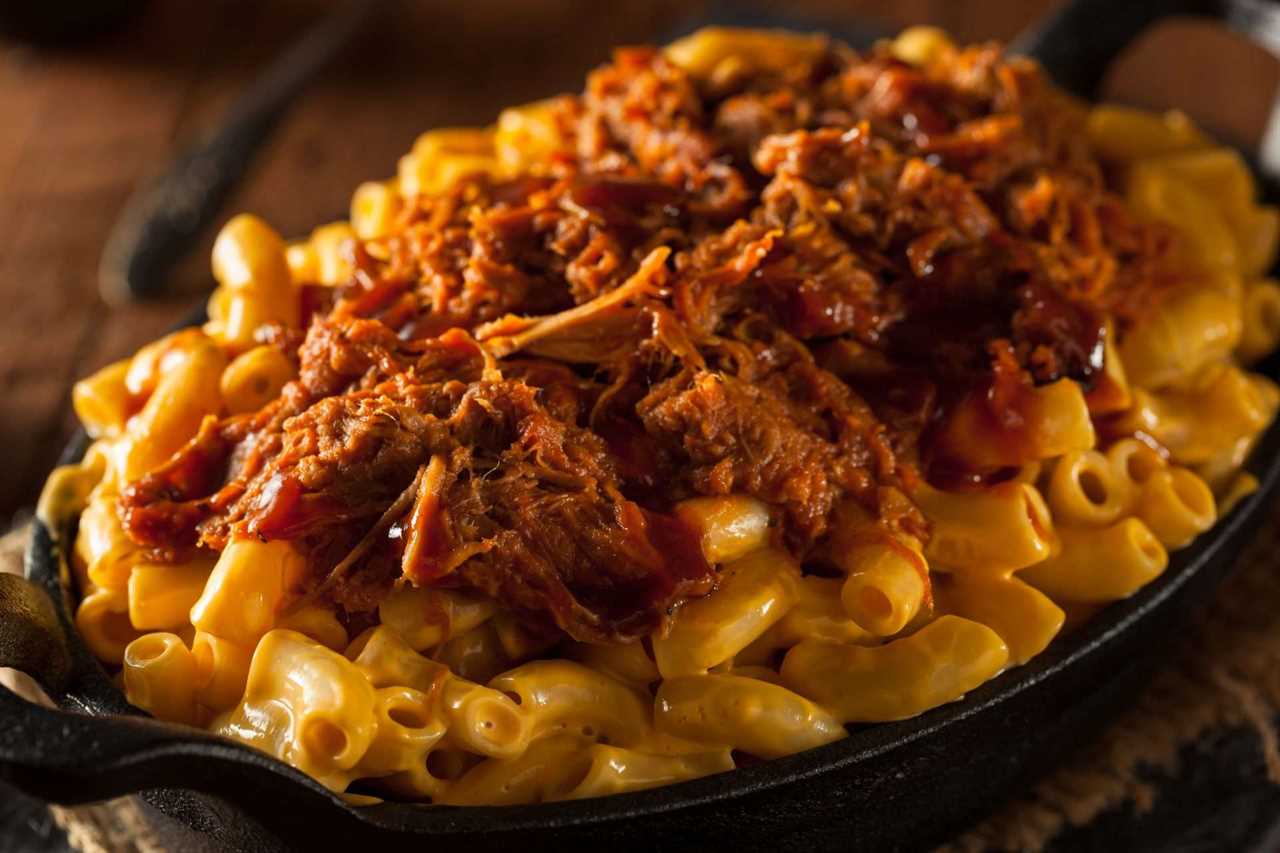 pulled pork mac and cheese - BBQ Leftover Recipes