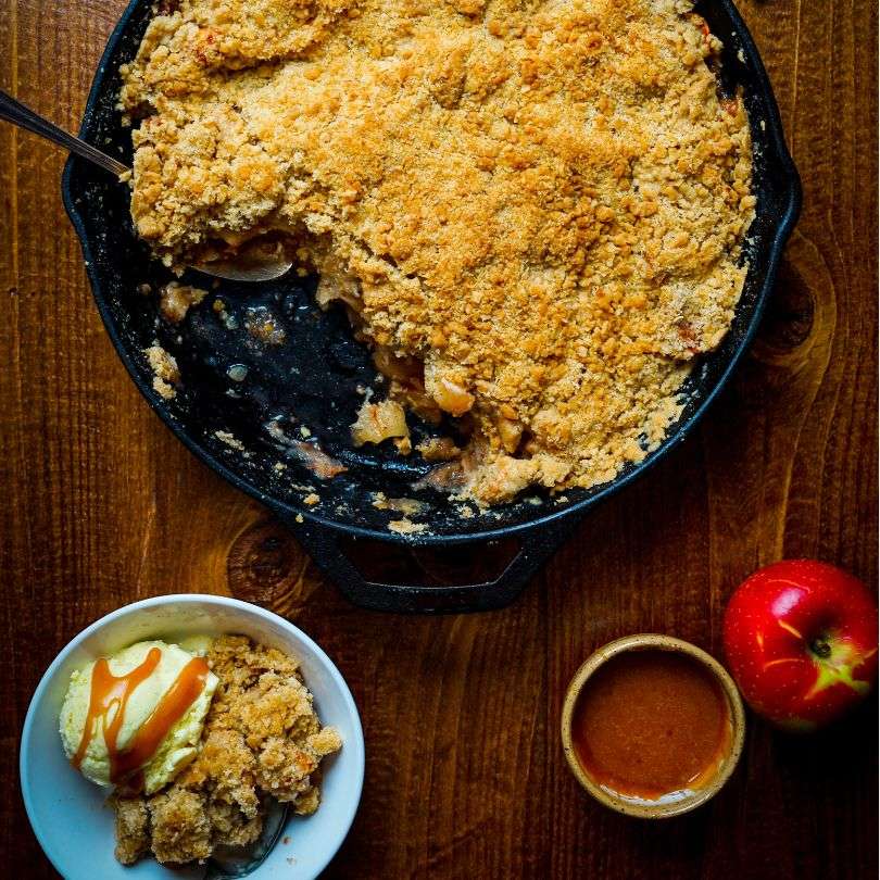 bourbon-apple-crumble