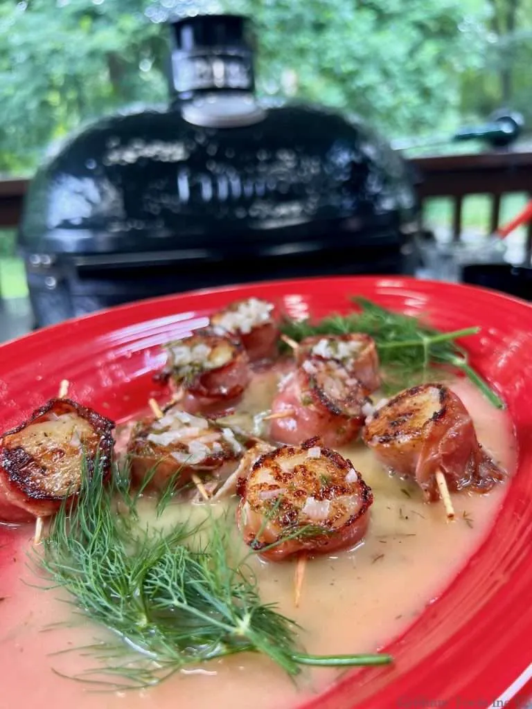 Grilled Scallops Recipe on a Cast Iron Griddle