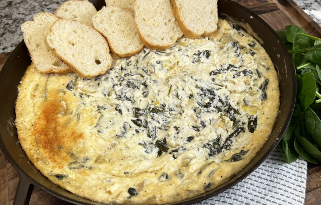 smoked spinich dip with bread