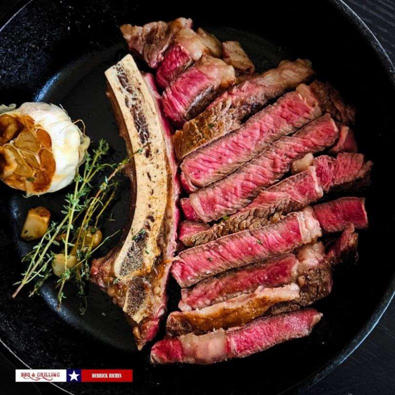 Cast-iron-skillet-steak-on-the-grill