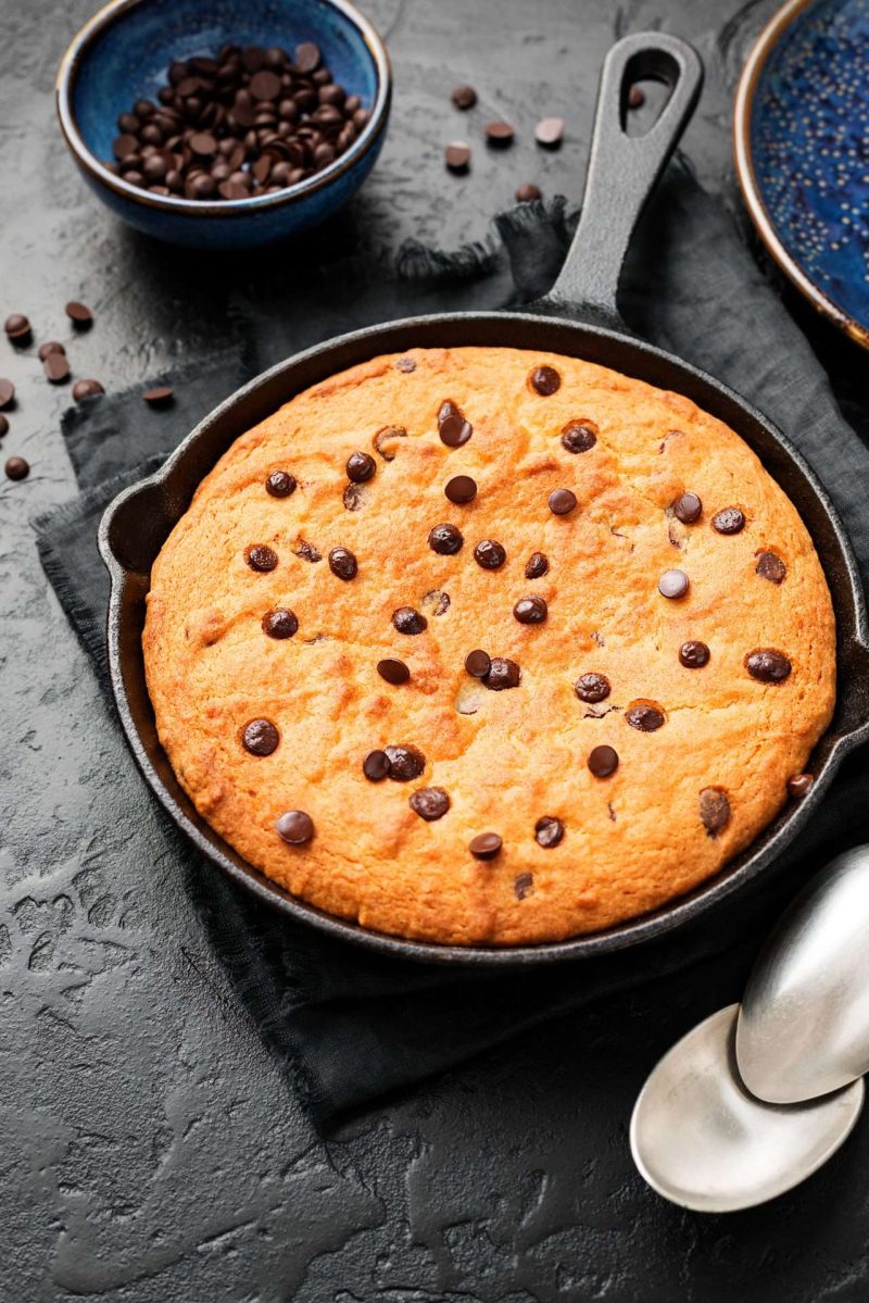 skillet-chcolate-chip-cookie