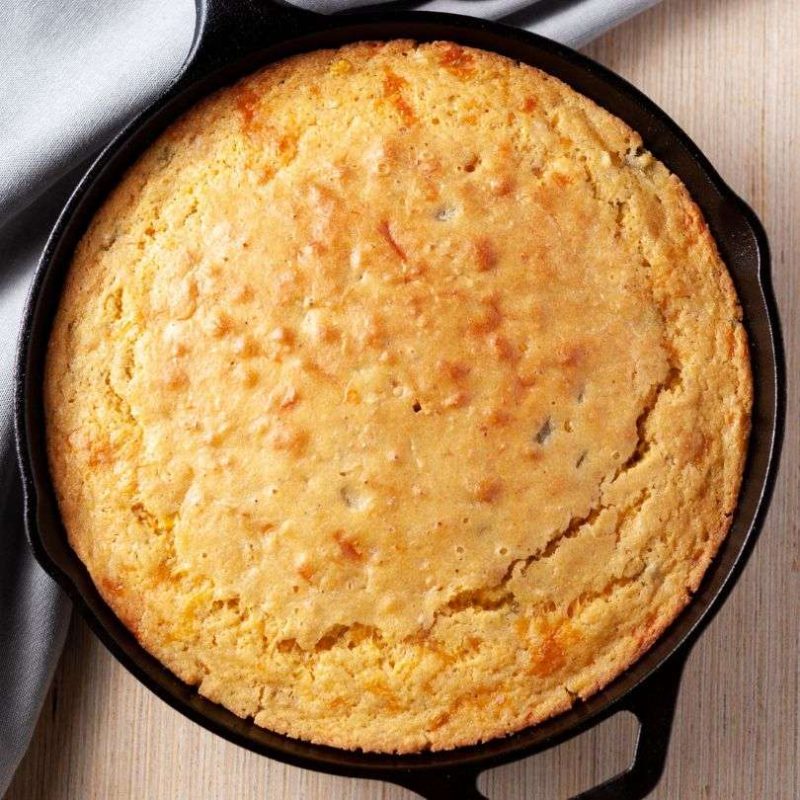 skillet-cornbread-featured